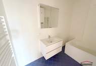 PROVISIONSFREI - SANIERT - ERSTBEZUG: Großzügige und helle 4-Zimmerwohnung im Dachgeschoss mit Eigengarten und zusätzlichen GOODIES!