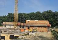 Provisionsfrei! 75 m² Obergeschosswohnung im vorderen Haus mit freiem Traunsteinblick