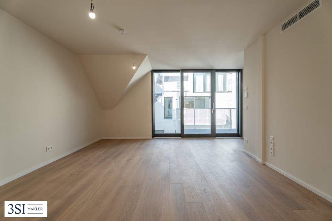 2-Zimmer-Wohnung mit Balkon über den Dächern