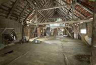 SANIERUNG 2025: Geräumiges Einfamilienhaus mit angeschlossener Kleinlandwirtschaft (Neben- und Stallgebäude) mit ca. 2.700 m² Grund