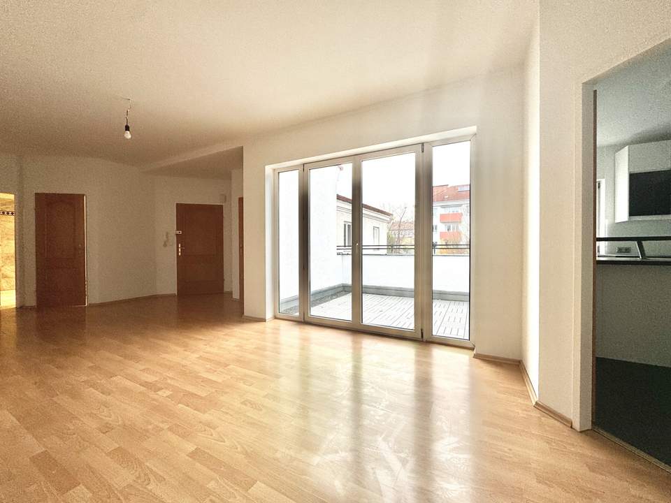 WG-taugliche 4,5-Zimmer-Wohnung mit Terrasse | Fußbodenheizung | Kellerabteil | frisch saniert