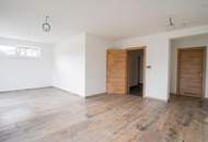 Neubau 4 Zimmer Wohnung mit großzügiger Terrasse & Carport