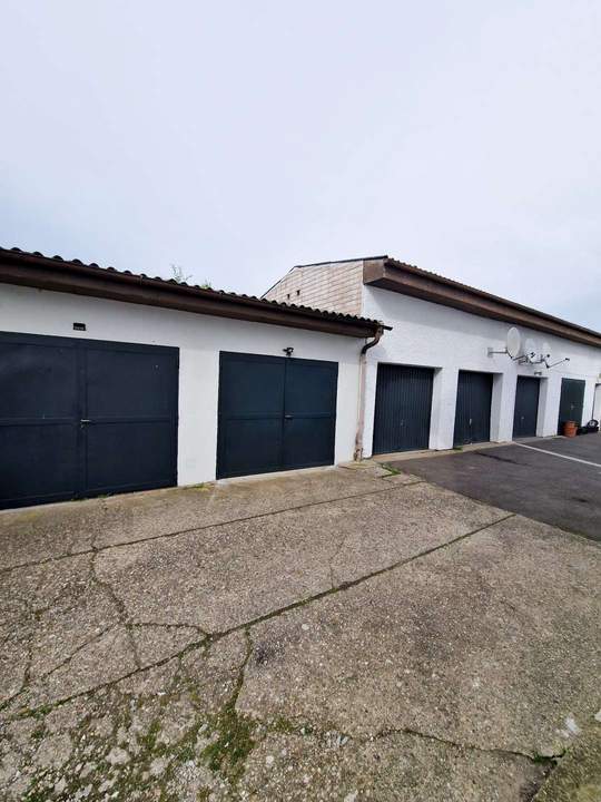 Geräumige Garage in Asten – günstig zu vermieten!