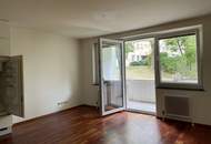 Einzimmerwohnung mit Designküche und hofseitigen Loggia in Grünruhelage!