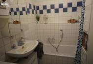 Neuwertige 2-Zimmer-Wohnung mit Balkon &amp; Stellplatz - Top Preis!