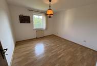 Bungalow mit großem sonnigen Grundstück