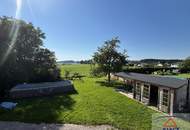 Mehrfamilienhaus mit Potenzial in sonniger und ruhiger Lage mit schönem Fernblick!