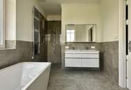 Exklusive, top-sanierte Stilaltbau-Villa mit Fernblick in Bestlage von Gersthof
