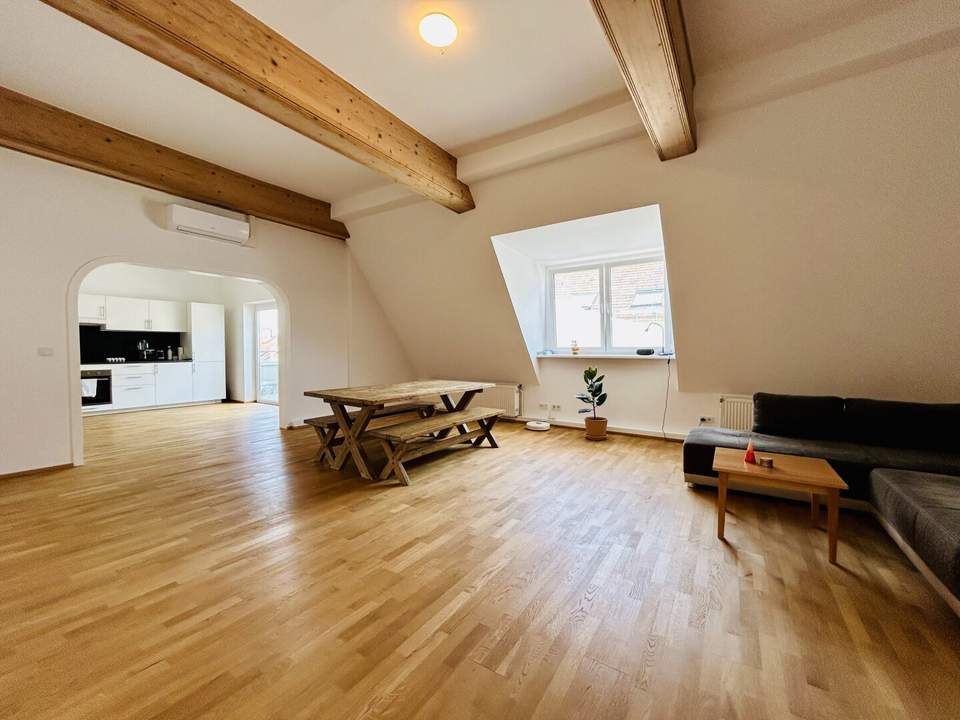 1080 Tolle 5-Zimmer DG Wohnung mit Balkon! Unbefristet und ab September 2025!