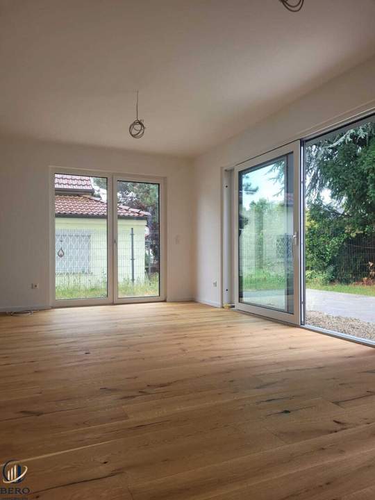 Traumhaftes Einfamilienhaus mit Garten wartet auf neue Bewohner: innen