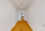 Sechshaus - Erstbezug nach Renovierung! Innenhofausrichtung und 5 Gehminuten zu U4 und U6! Helle Altbau-Wohnung mit 2 oder 3 Zimmern!