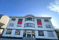 Exklusiver und freistehender Firmenstandort mit Büro, Lager und Stellplätzen zu mieten.