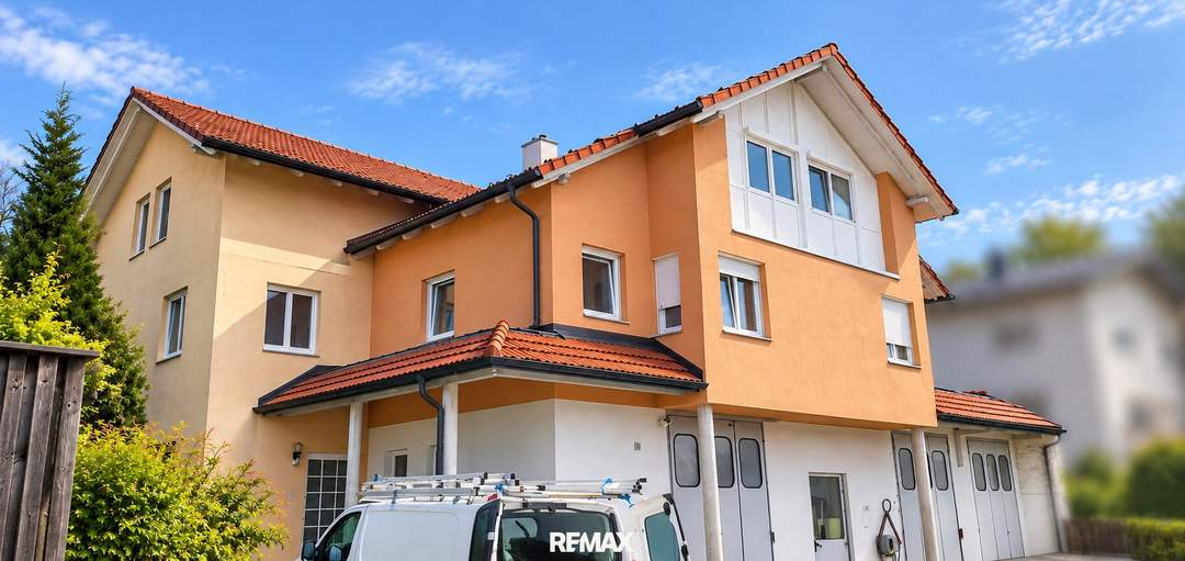 Großzügiges Wohnungspaket mit Halle und herrlicher Aussicht