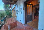 Sanierungsbedürftiges Haus im Grünen - ein märchenhafter Ort für neue Visionen