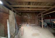 Sanierungsbedürftiger Vierkanthof in ruhiger Ortsrandlage! 6.100 m² Grundstück mit 4.100 m² Bauland & Platz für Tierhaltung