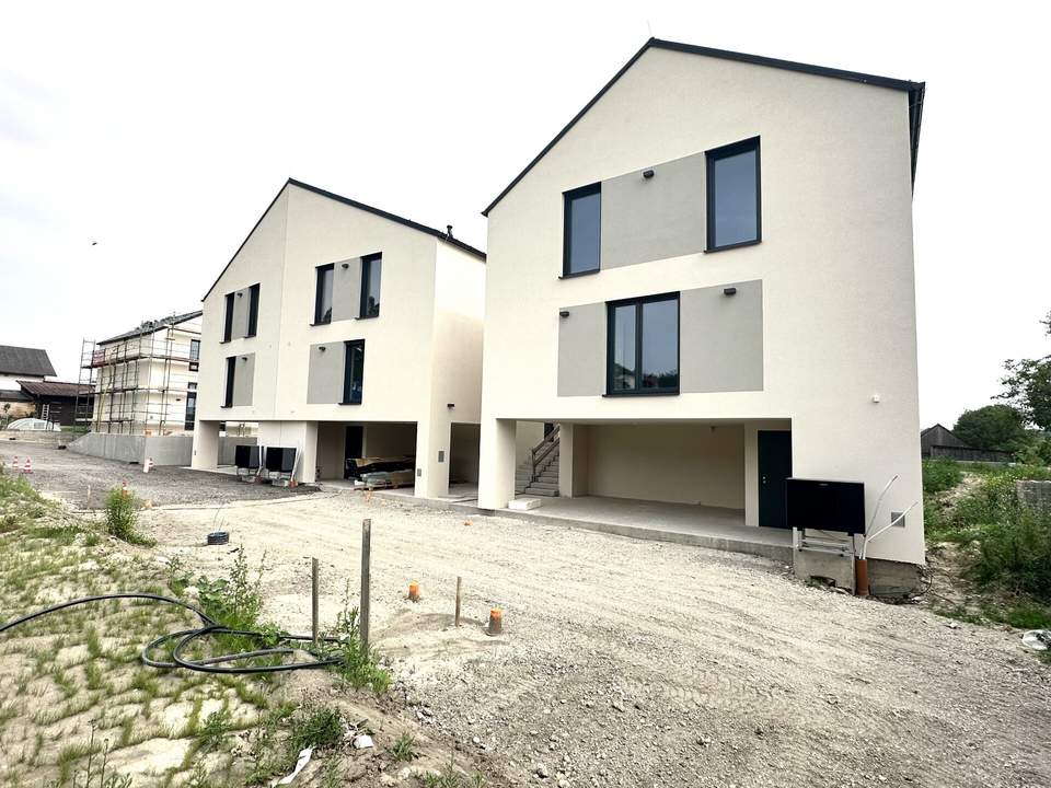 TRAUMHAUS IN TRESDORF - EXKLUSIVES WOHNEN - HOCHWERTIGE BAUAUSFÜHRUNG UND VIEL LUXUS