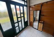 Großzügige Liegenschaft | attraktives Einfamilienhaus mit Galerie|1.706 m² Grundstück | 2 Garagen!