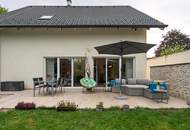 ! "take your bags and move in" ! 4,5 Zimmer, Terrasse, Garage &amp; Pool! Grünruhelage!