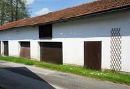 Bauernhaus mit Nebengebäude und Feldern in Durchham