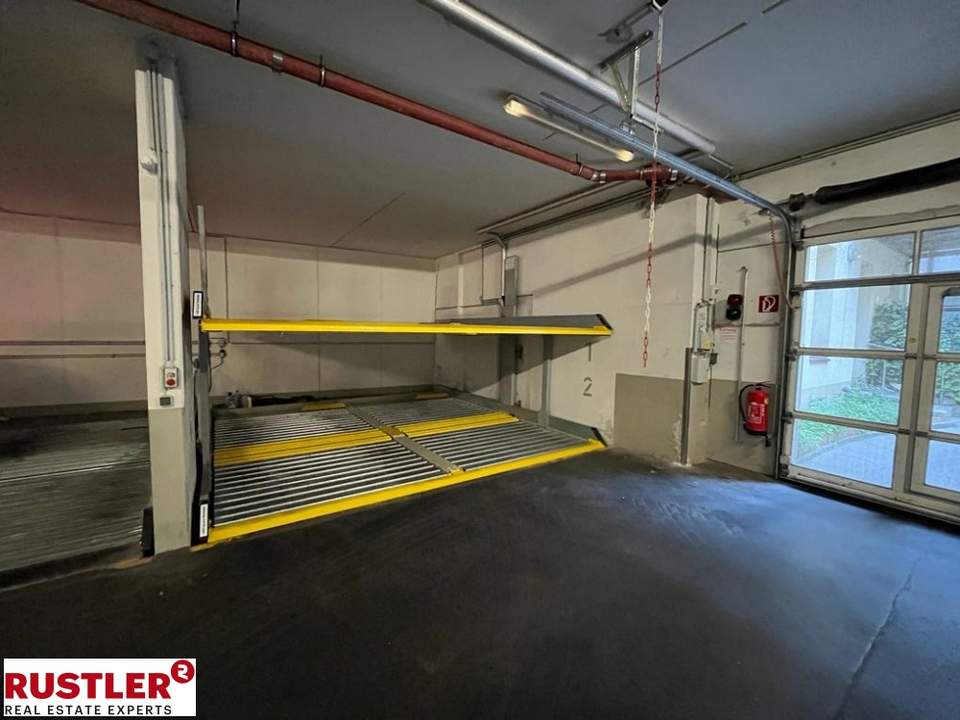 Garagenstellplatz in der Schmalzhofgasse!
