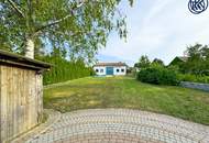 Charmantes Bauernhaus mit großem Grundstück, langgezogenem Hof, 2 Wohnungen und einem Swimmingpool