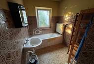 Einzigartige Gelegenheit: großes Grundstück mit zwei Wohneinheiten - Wohnen UND Investieren in Top-Lage!