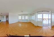 Moderne 3-Zimmer-Wohnung mit sonnigem Balkon und Traunsteinblick
