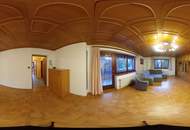 Haus mit zwei Wohneinheiten und Gartenidylle