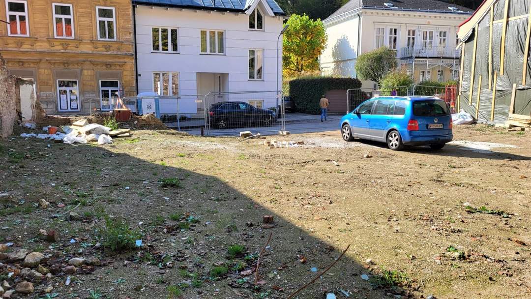 3000m² Grundstück, ( Bebaubare Fäche ca. 300m²) mit Wald und Gartenfläche in Kalksburg