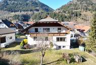 Großzügige Dachgeschosswohnung mit Balkon und Dachraum in Steinfeld