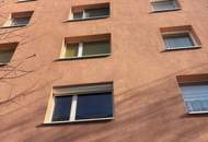 3 Zimmerwohnung in saniertem Wohnhaus perfekt gelegen mit Loggia