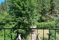 Wohnen am Waldrand mit eigenem Bächlein - Natur pur