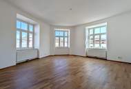 Helle 4-Zimmer-Altbauwohnung mit Kamin und beeindruckendem Ausblick