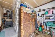 Traditionelles Bauernhaus mit großem Grundstück, Weinpresshaus, Keller und Nebengebäuden!