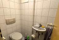 Großzügiges Einfamilienhaus mit Pool, Wintergarten und Doppelgarage mitten im Grünen!