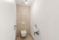 Wohnen, wo andere Urlaub machen: Erstklassige 5-Zimmer-Wohnung am Wasser mit 70m2 Balkon