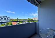 Charmante Drei-Zimmer-Wohnung mit Bergblick, zwei Loggien und Tiefgarage | LEHEN