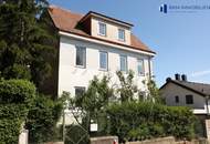 Geräumiges Mehrfamilienhaus in TOP Lage, 9 Zimmer, Garten, Balkon und Garage