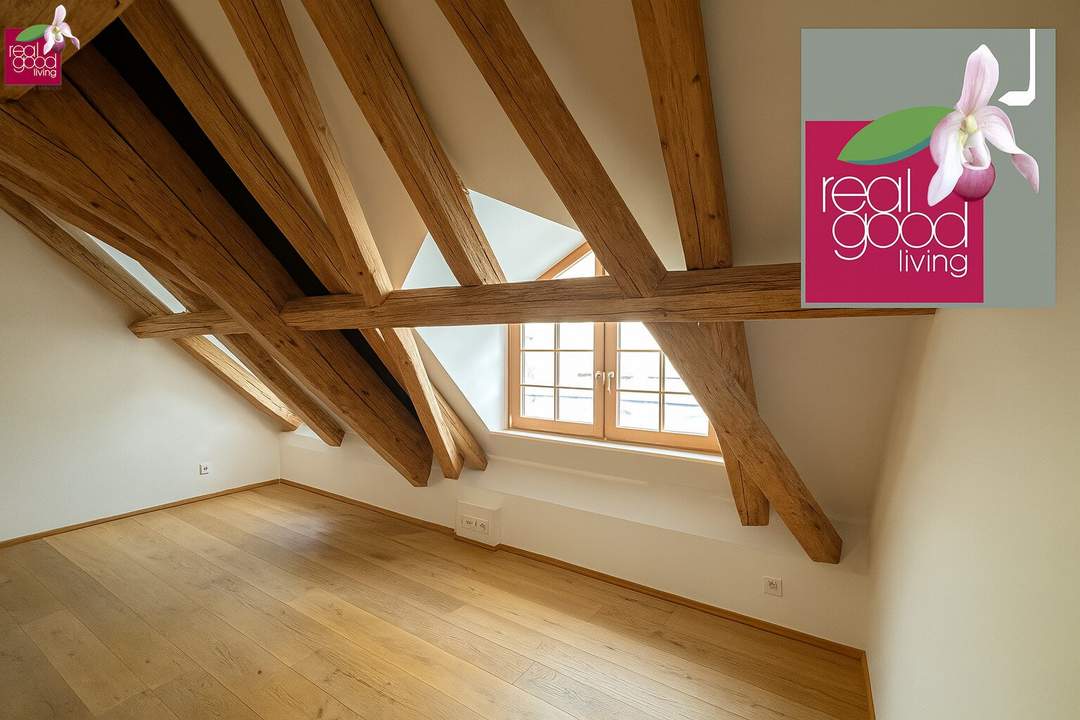 4-Zimmer-Dachgeschosswohnung mit Galerie &amp; Terrasse in unmittelbarer Nähe zum Karmelitermarkt