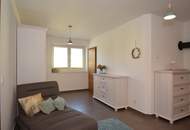 Modern saniertes Wohnhaus mit viel Platz in Mank