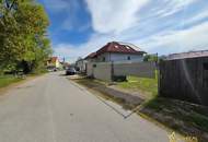 Ihr Traum vom Eigenheim – gestalten Sie selbst! Bungalow-Rohbau mit 485 m² Eigengrund, 2 Terrassen &amp; Carport.