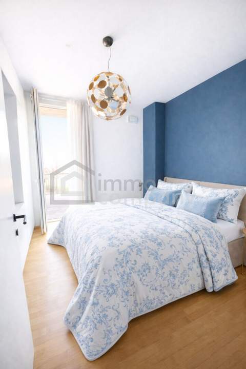 Luxuriöse Wohnung mit 15 m2 großem Balkon in einem mehrstöckigen Premiumgebäude + Tiefgaragenplatz! Pool! 3. Bezirk. U3