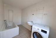 Einfamilienhaus mit Pool und großem Grundstück