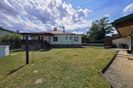 Familienidylle! Gepflegtes Wohnhaus mit Garten, Presshaus und Nebengebäude – 4 Zimmer & top Küche, Haus-kauf, 469.000,€, 2020 Hollabrunn
