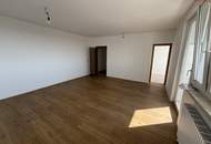 Sehr einladende, großzügige 2-Raum-Wohnung mit Loggia! Im Stadtteil Niedernhart/Spallerhof direkt neben dem Vital- und Einkaufszentrum Muldenstraße! 1A Infrastruktur und Öffi-Anbindung!