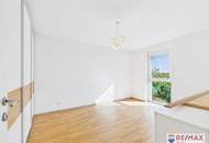 Wohnen mit Urlaubsflair – Moderne Doppelhaushälfte mit eigenem Badeteich!