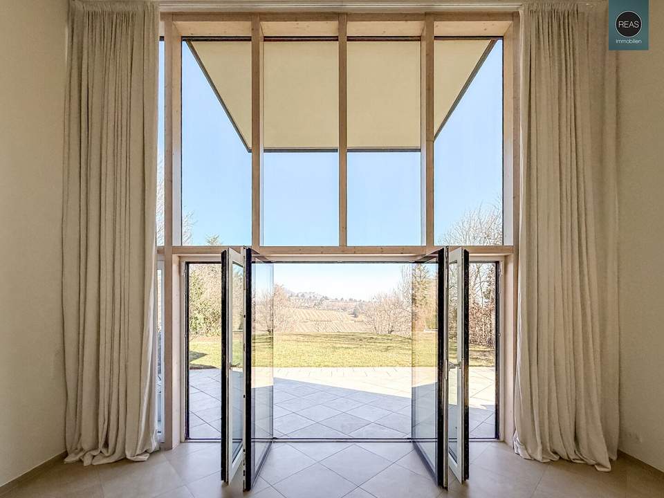 Klimatisiertes Luxus Maisonette Apartment mit 3 Terrassen und großem Garten samt Blick auf die Weinberge in Grinzing! Garagen verfügbar!