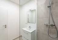 "Weingartenblick inklusive – frisch renovierte Wohnung in Döbling!"