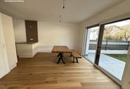 Exklusive Doppelhaushälfte mit Pool