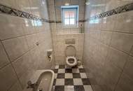 SONNENLAGE - Neuwertiges ca. 160m2 großes Traumhaus mit idyllischem Garten + Terrasse, 2 Garagen & Top-Ausstattung in Ruhelage